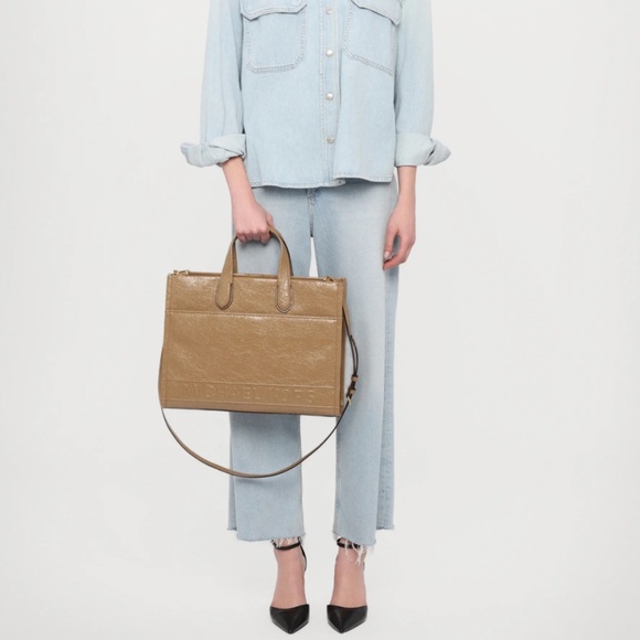 NWT Michael Kors GIgi Large Tote - Picture 2 of 5